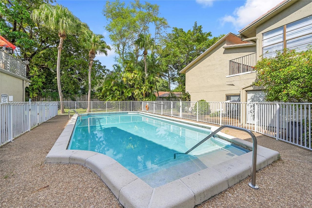 2532 Coral Springs Dr , Unit 2532, Coral Springs, FL 33065 Photo