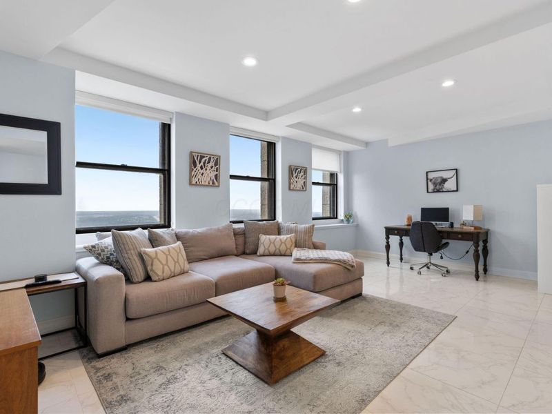 50 W Broad Street, Unit 3401, Columbus, OH 43215 Photo 8