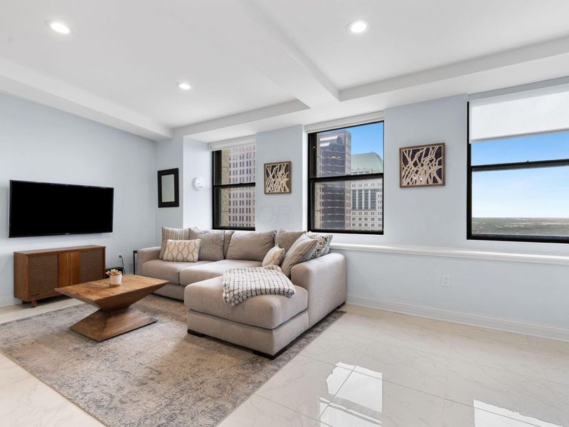 50 W Broad Street, Unit 3401, Columbus, OH 43215 Photo 9