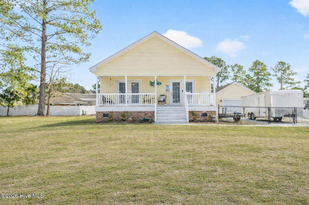 1036 Palm Court Sw, Calabash, NC 28467 Main Photo