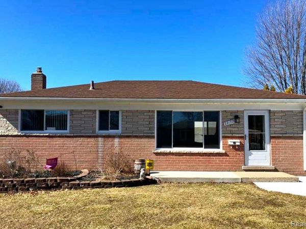 27177 Shelbourne Drive, Warren, MI 48088