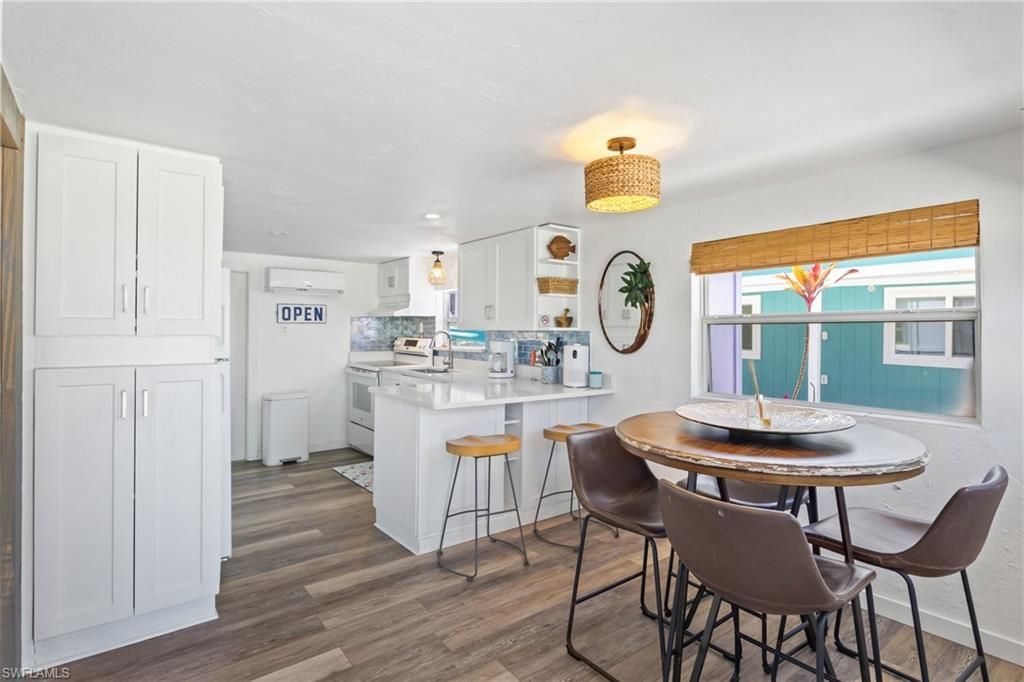 2649 Coco Plum Dr, Matlacha, FL 33993 Photo