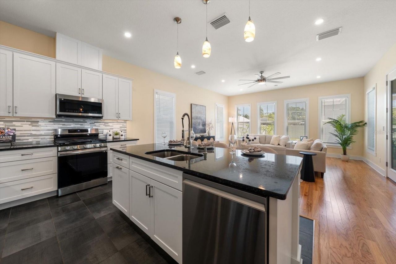 1120 24th Avenue N, Saint Petersburg, FL 33704 Photo