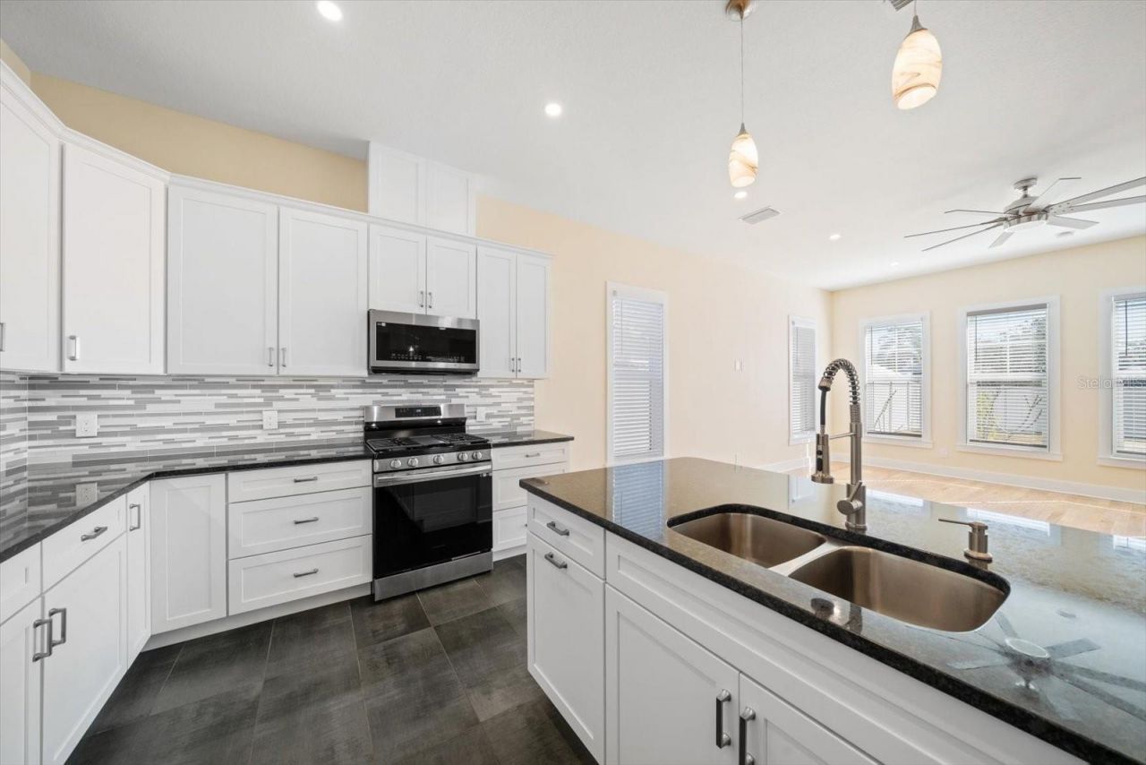 1120 24th Avenue N, Saint Petersburg, FL 33704 Photo