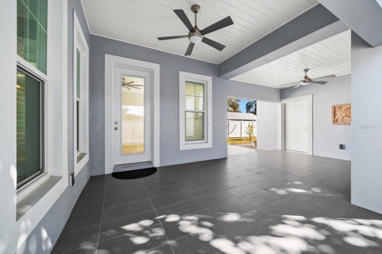 1120 24th Avenue N, Saint Petersburg, FL 33704 Photo