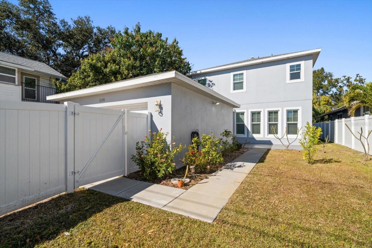 1120 24th Avenue N, Saint Petersburg, FL 33704 Photo