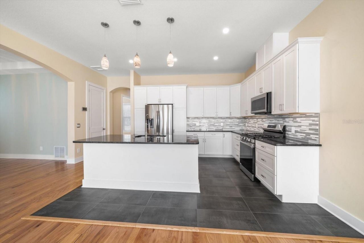 1120 24th Avenue N, Saint Petersburg, FL 33704 Photo