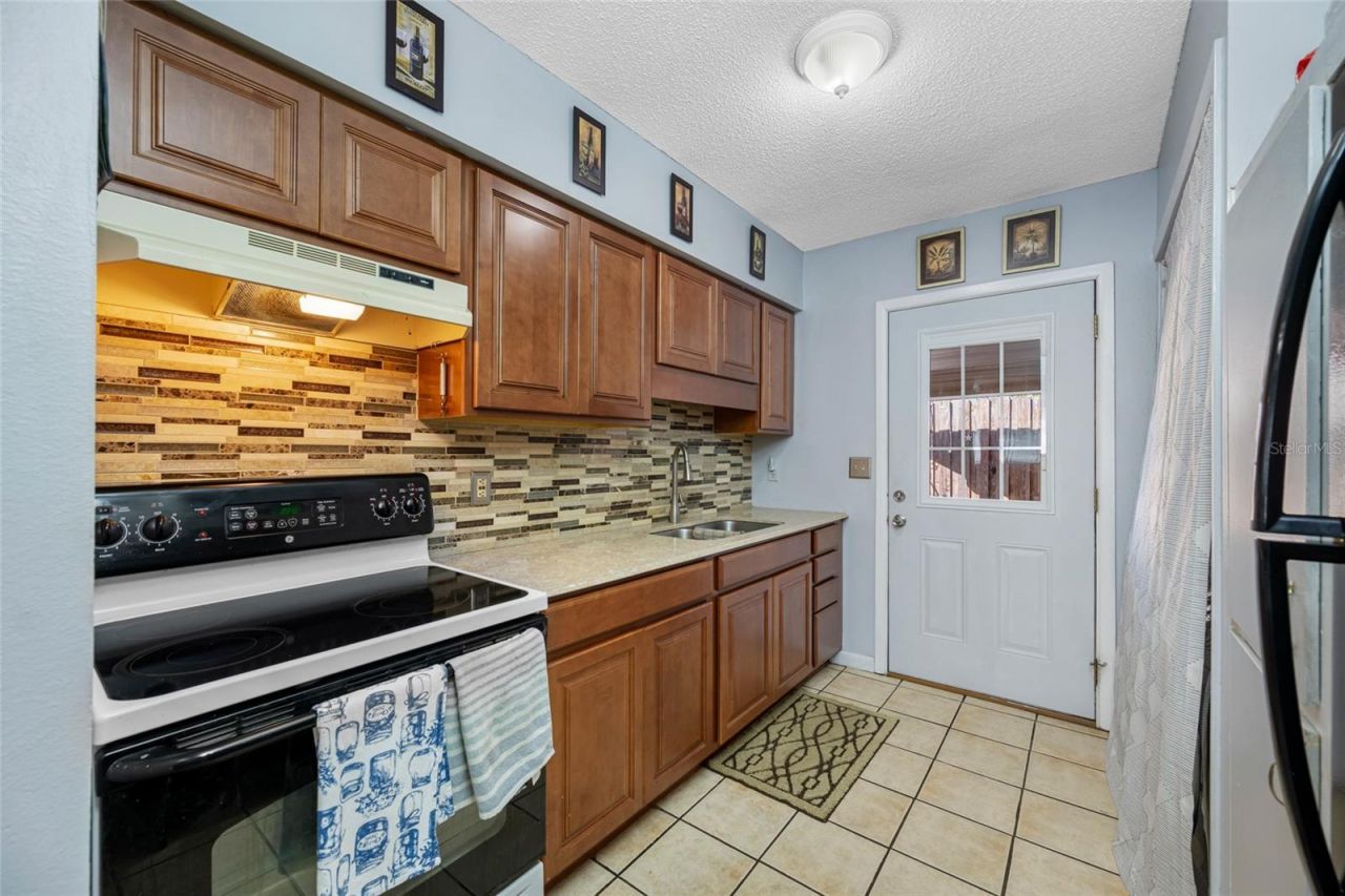 6425 S Adelia Avenue, Tampa, FL 33616 Photo