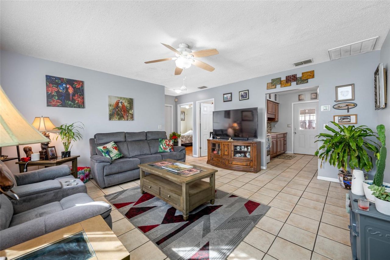 6425 S Adelia Avenue, Tampa, FL 33616 Photo