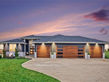 14251 Cattle Ranch Drive, Smithville, MO 64089