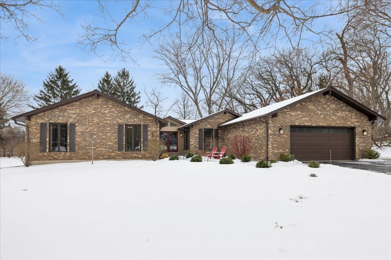 24423 W Hunters Lane, Deer Park, IL 60010 Main Photo