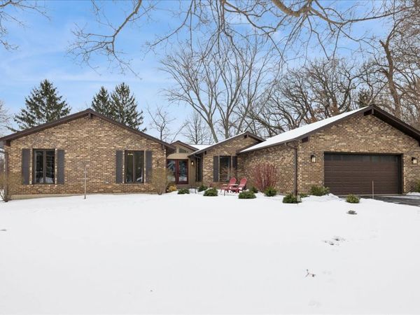 24423 W Hunters Lane, Deer Park, IL 60010