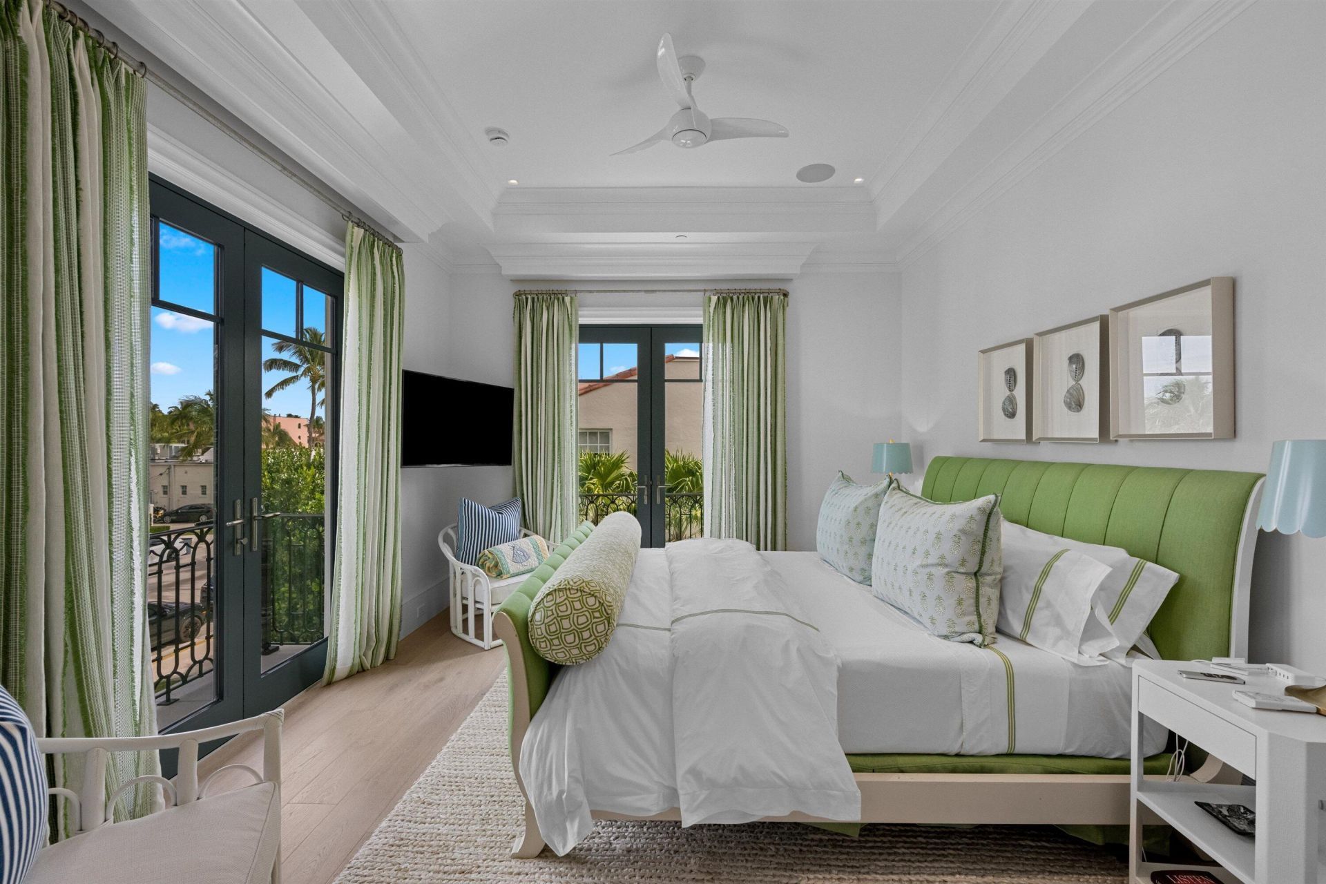 218 Brazilian Avenue, Palm Beach, FL 33480 Photo