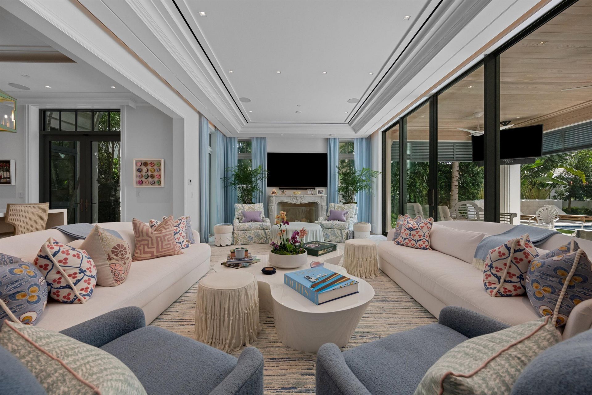 218 Brazilian Avenue, Palm Beach, FL 33480 Photo