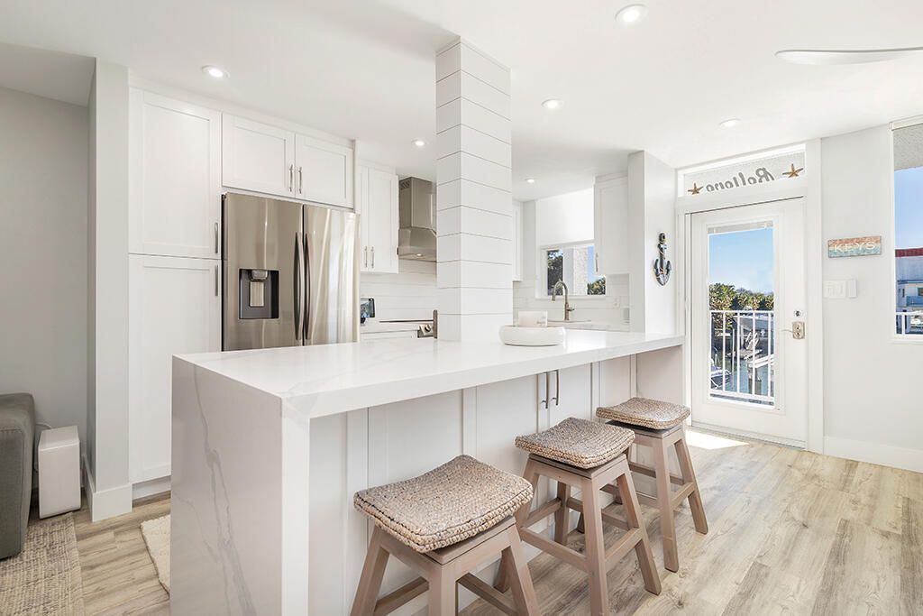 108 Paradise Harbour Boulevard, Unit 210, North Palm Beach, FL 33408 Photo