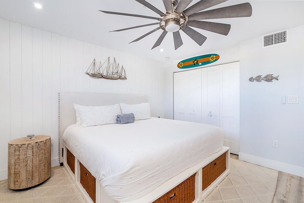 108 Paradise Harbour Boulevard, Unit 210, North Palm Beach, FL 33408 Photo