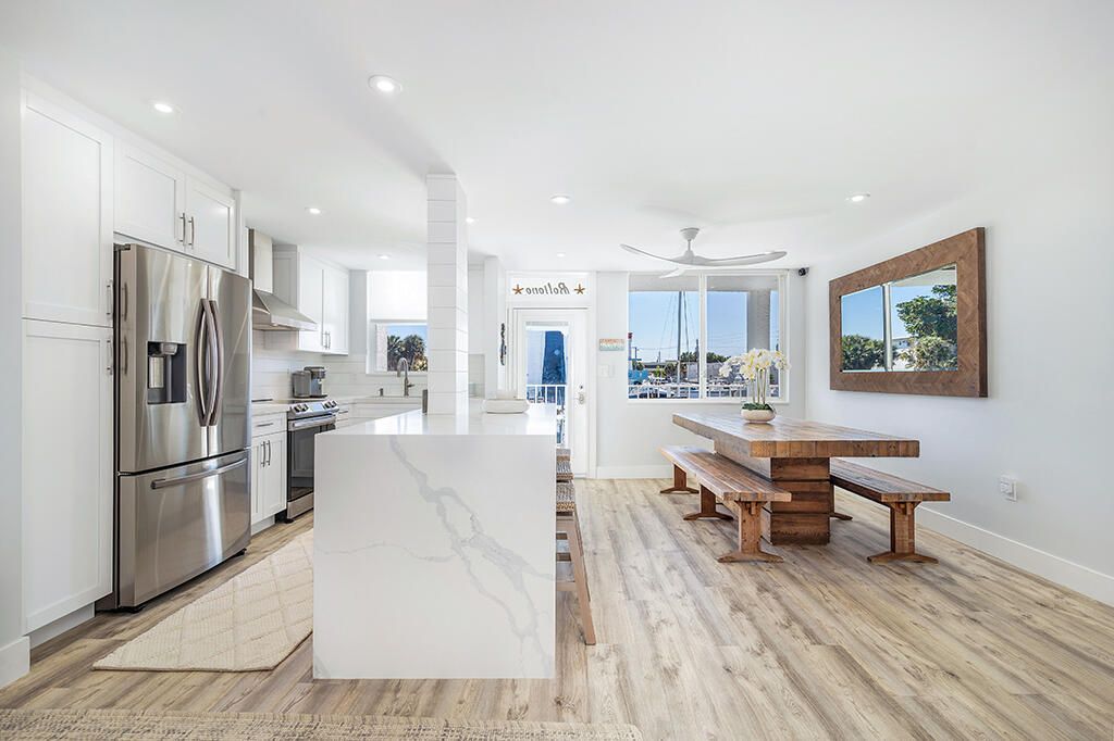 108 Paradise Harbour Boulevard, Unit 210, North Palm Beach, FL 33408 Photo