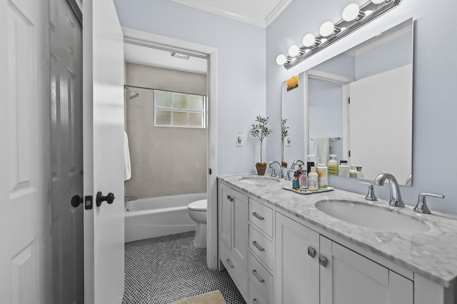 604 Ardmore Road, West Palm Beach, FL 33401 Photo