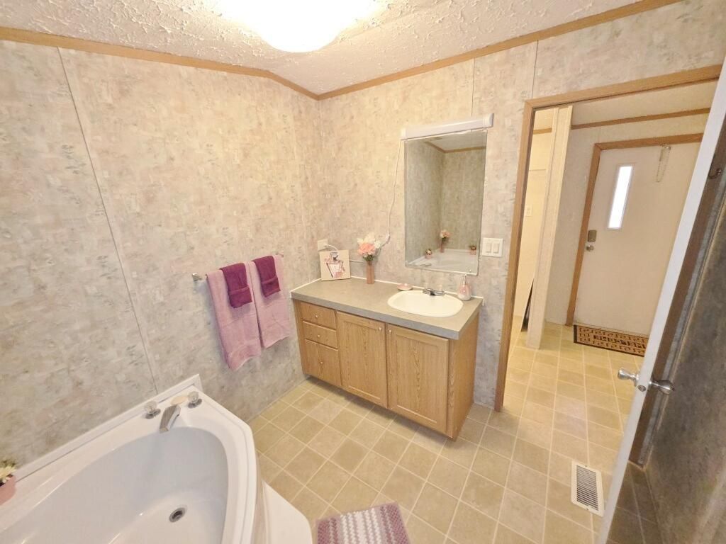 296 Deep Woods Road Photo 12