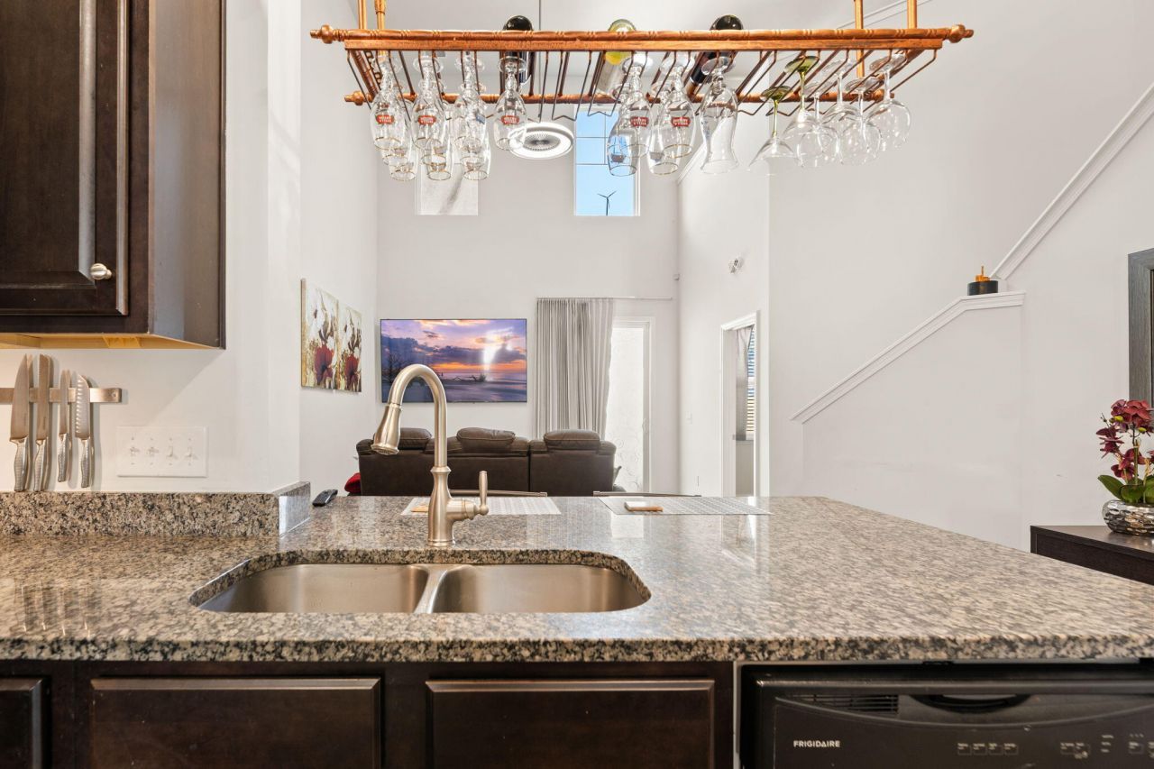 132 Wild Holly Drive Photo 6