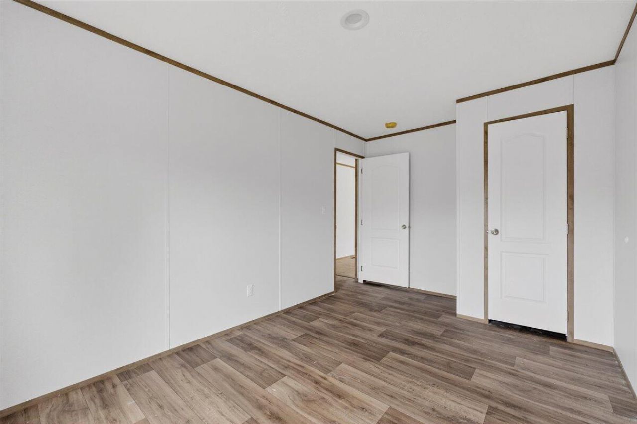 240 Johnson Lane Photo 18