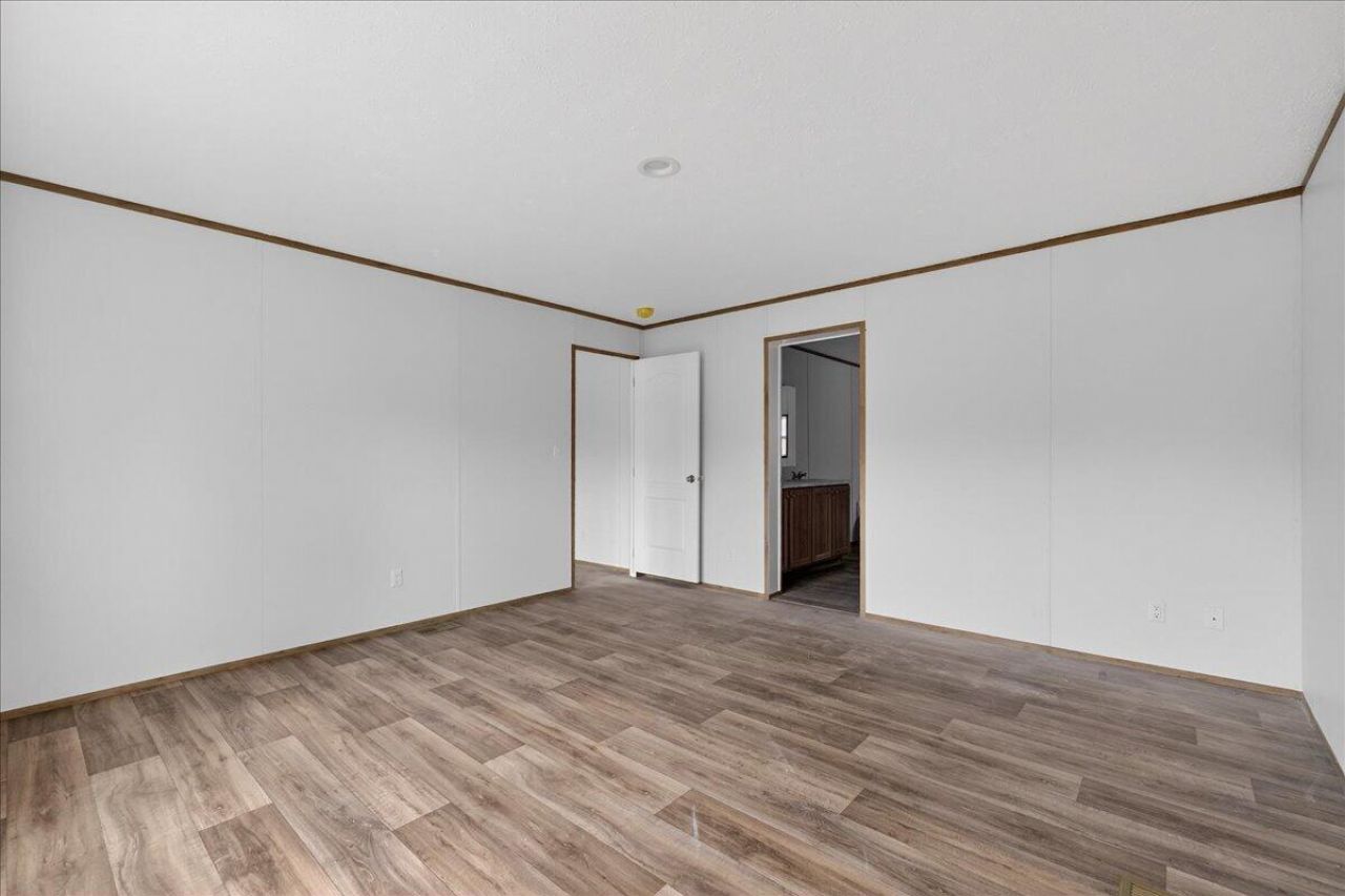 240 Johnson Lane Photo 23