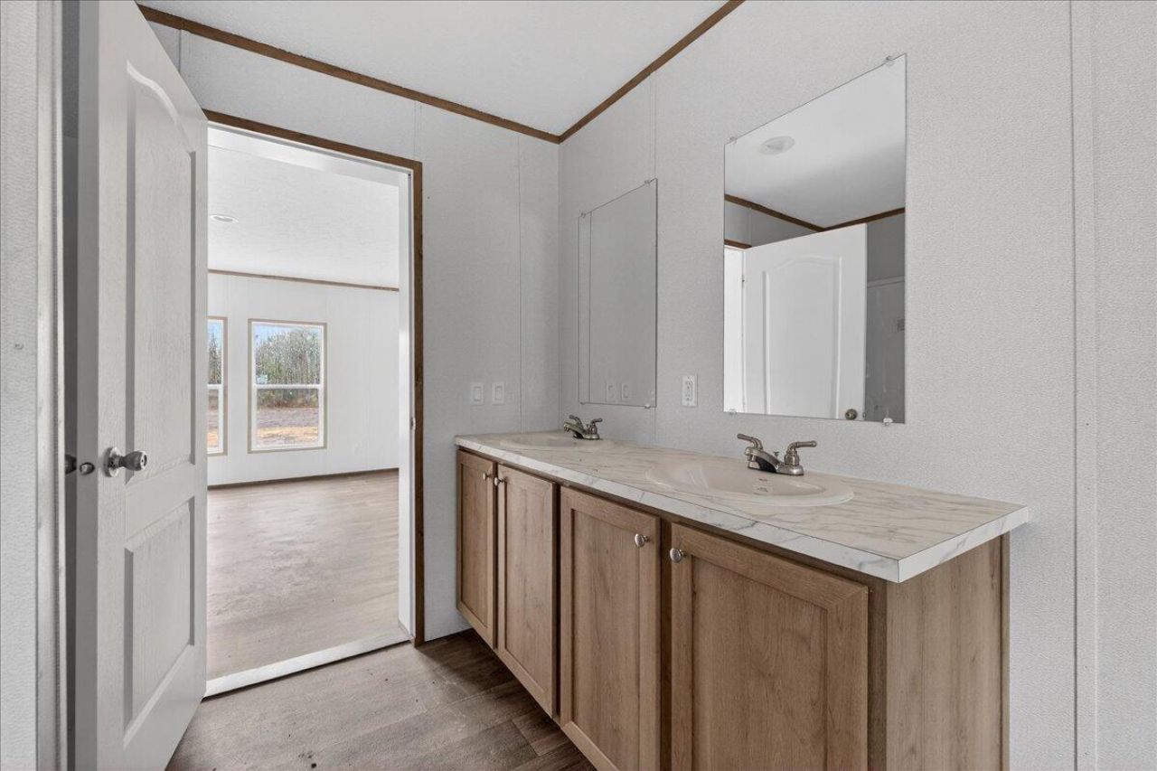 240 Johnson Lane Photo 24