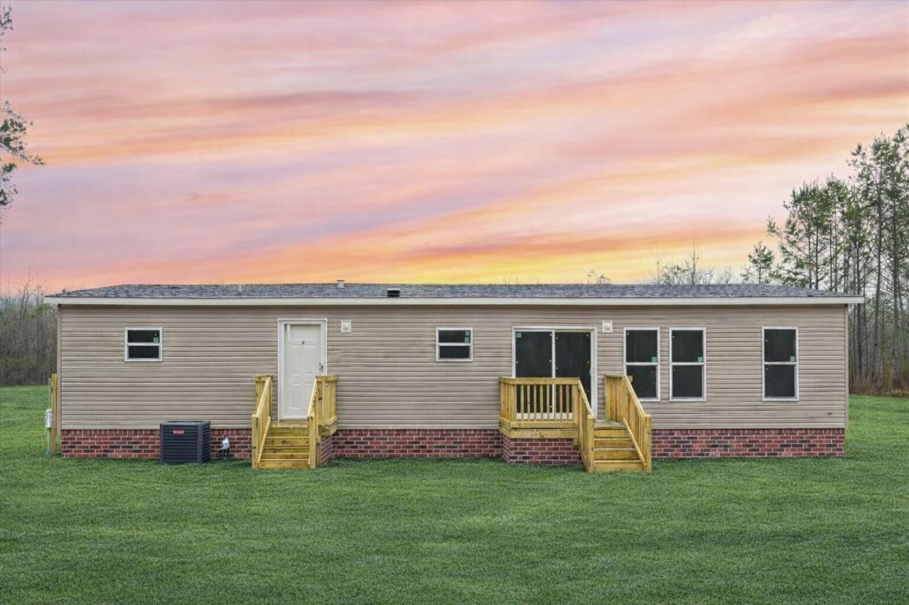 240 Johnson Lane Photo 4