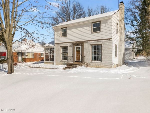 687 Crestview Avenue, Akron, OH 44320