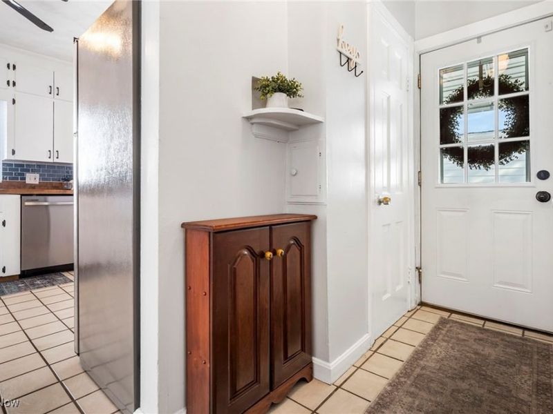 687 Crestview Avenue, Akron, OH 44320 Photo 11