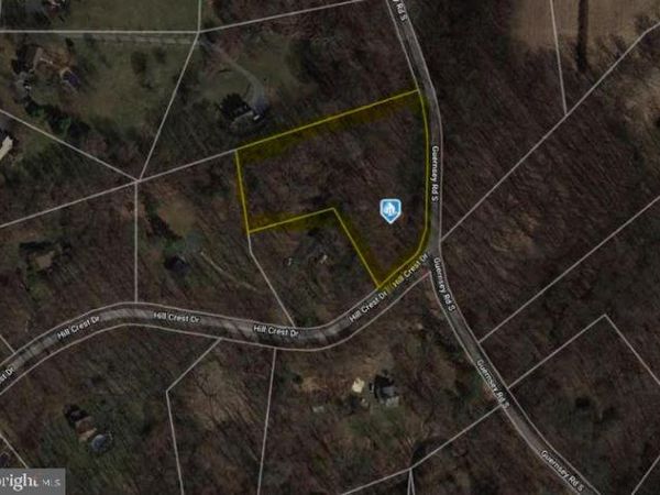 702 S. GUERNSEY RD, LANDENBERG, PA 19350