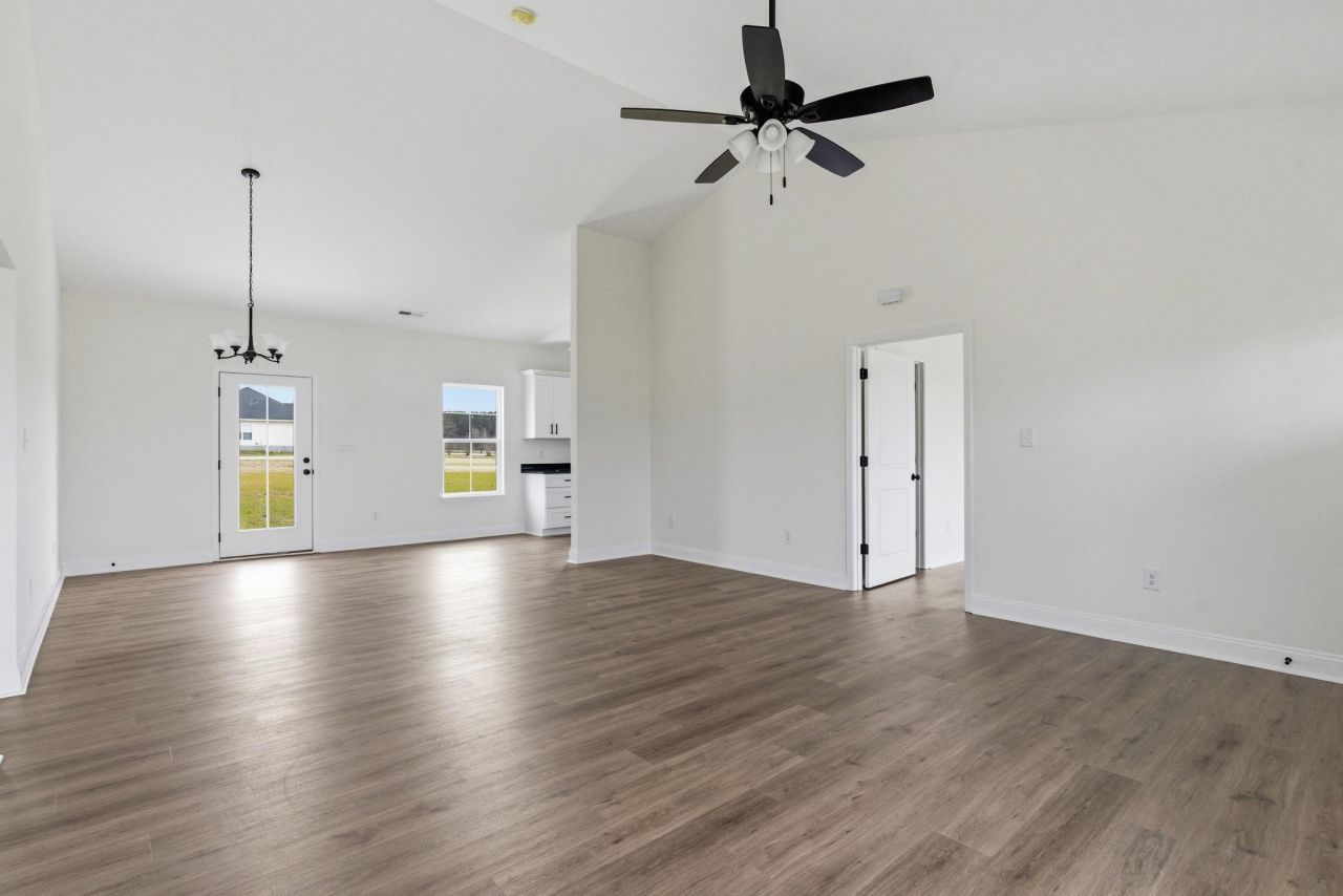 1503 Harrelson Rd. Photo 4