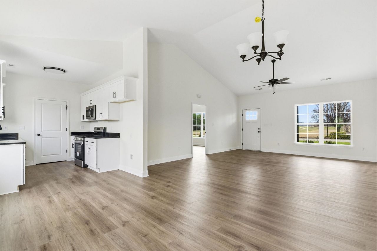 1503 Harrelson Rd. Photo 8