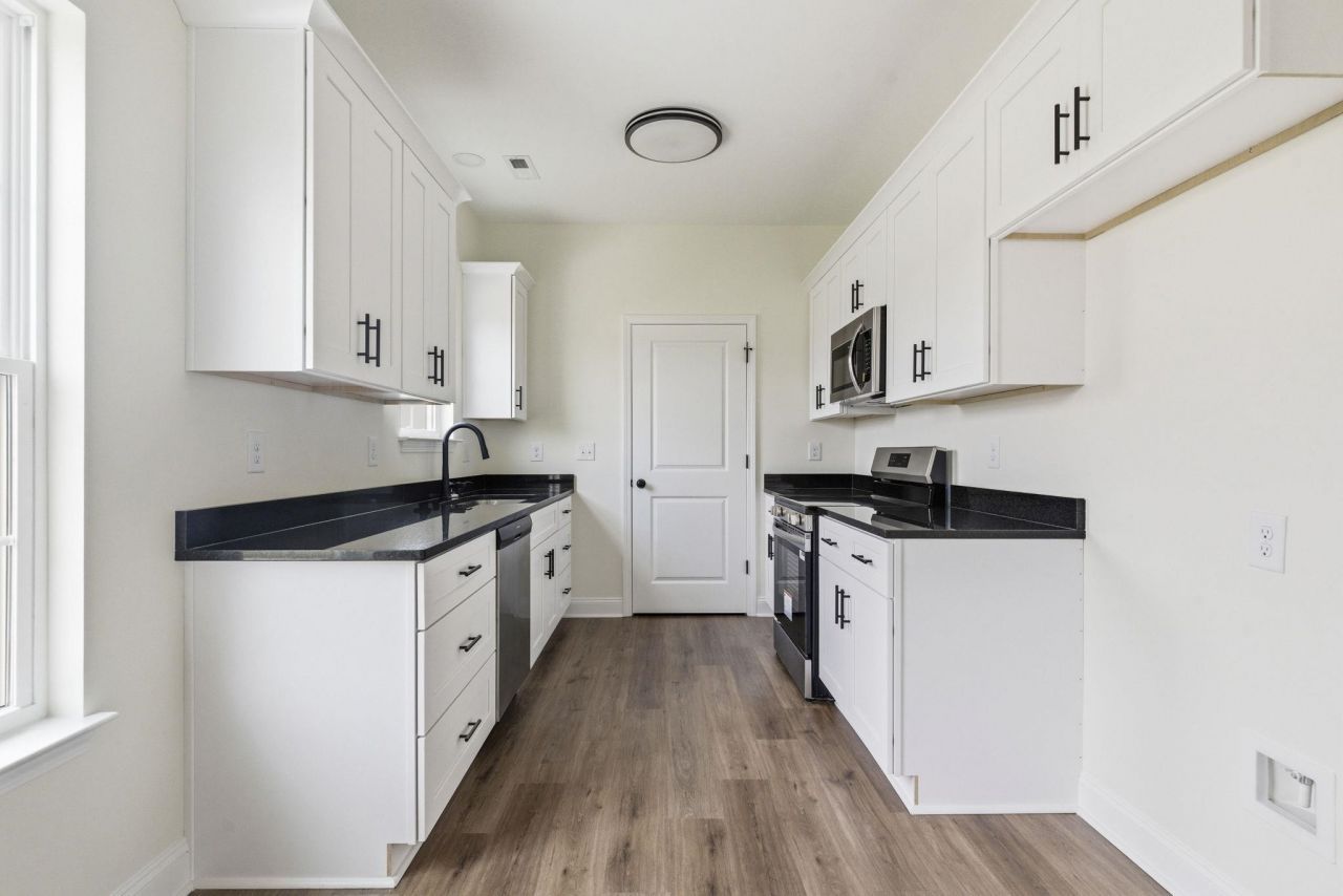 1503 Harrelson Rd. Photo 9