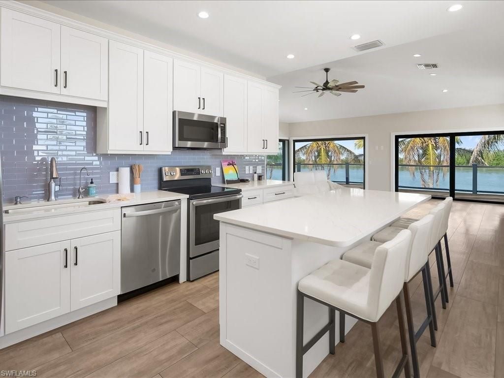 232 Harbor Pl N, Goodland, FL 34140 Photo