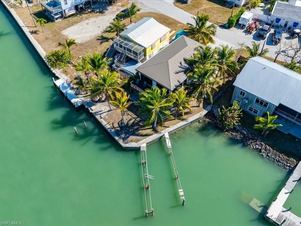 232 Harbor Pl N, Goodland, FL 34140 Photo