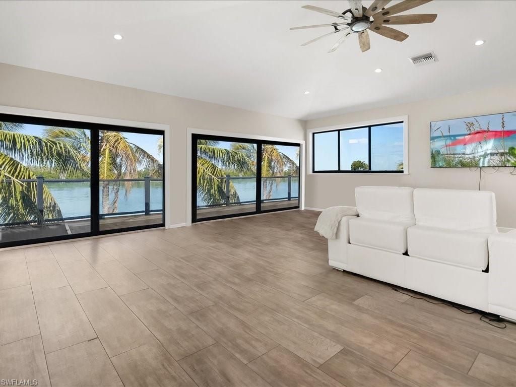 232 Harbor Pl N, Goodland, FL 34140 Photo