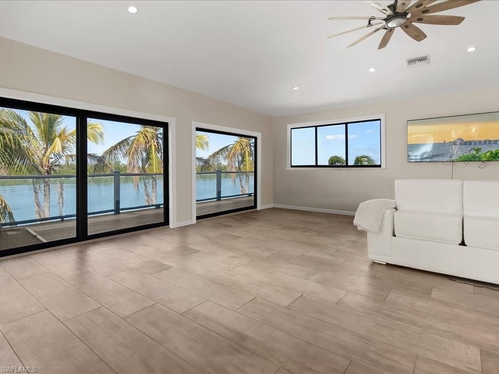 232 Harbor Pl N, Goodland, FL 34140 Photo