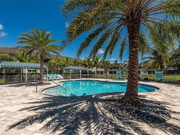 6972 Avalon CIR , Unit 1007, NAPLES, FL 34112