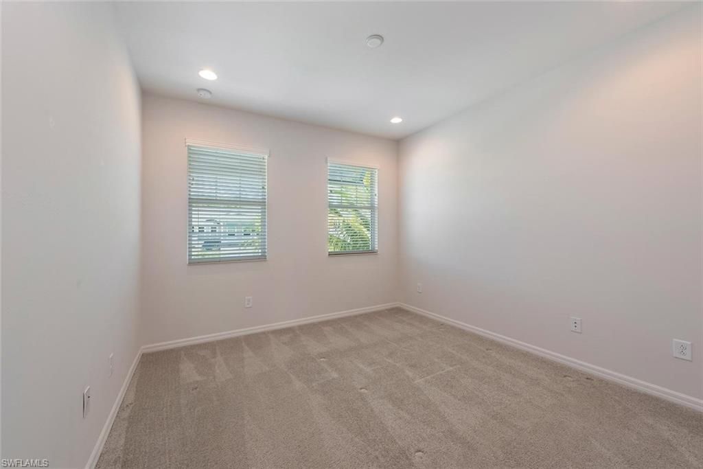 6972 Avalon Cir, Unit 1007, Naples, FL 34112 Photo