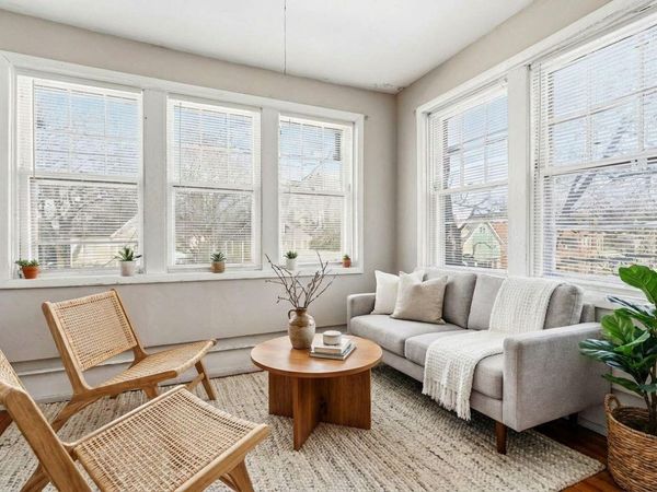 604 Holly Avenue , Unit 201, Saint Paul, MN 55102