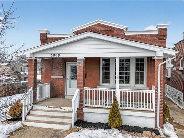 5809 Gravois Avenue, St Louis, MO 63116