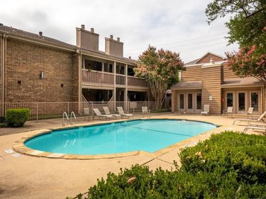 5132 Amesbury Drive, Unit 205, Dallas, TX 75206