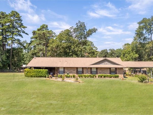 13402 CR 1131 , Flint, TX 75762