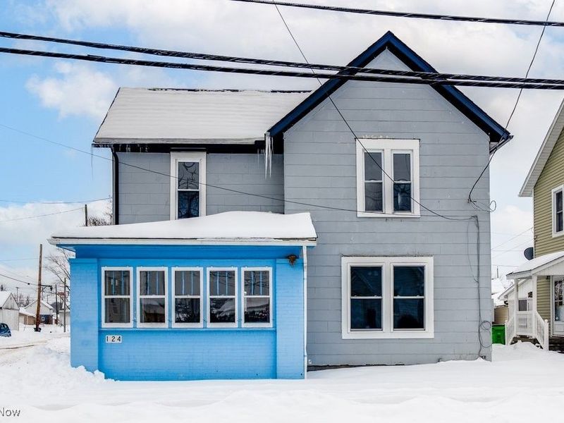 124 3rd Street SW, Strasburg, OH 44680 Photo 1