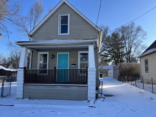 1214 W Brons Avenue, Peoria, IL 61604