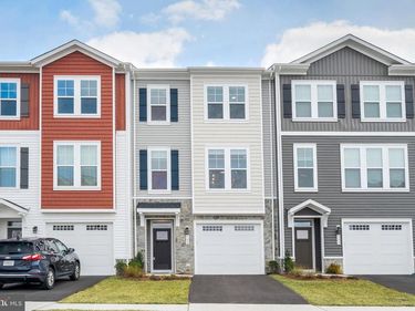 105 CHECKERSPOT, LAKE FREDERICK, VA 22630