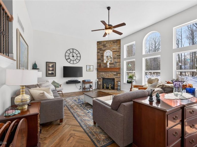 104 Bentwood Drive, Chardon, OH 44024 Photo 20