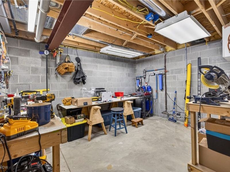 104 Bentwood Drive, Chardon, OH 44024 Photo 35