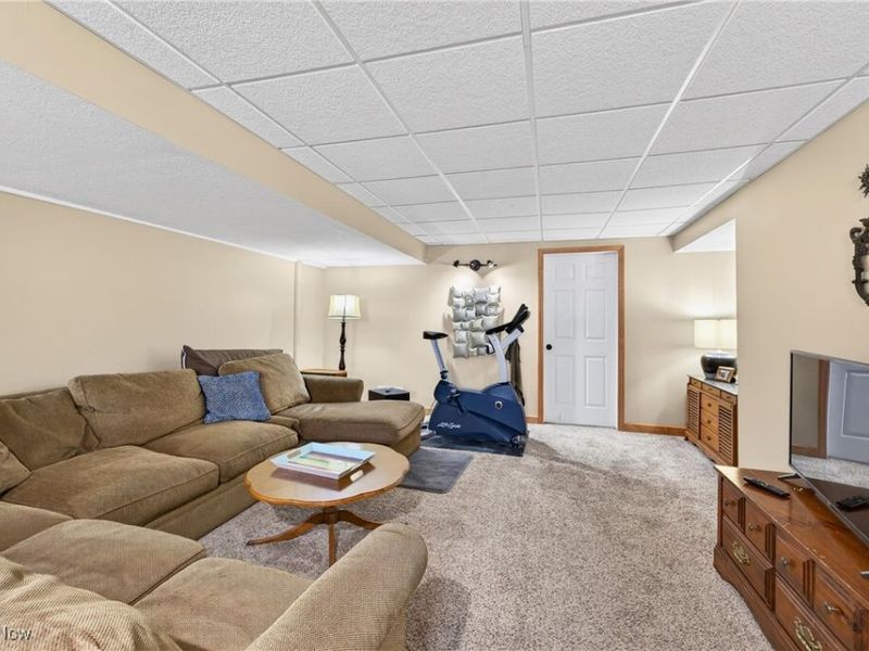 104 Bentwood Drive, Chardon, OH 44024 Photo 38